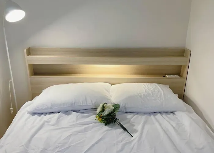 House9 , Room3, Queen Bed4 ,elevator O , Hills X, Stairs X , 4min From Subway And Bus Station,exclusive Space * Seul
